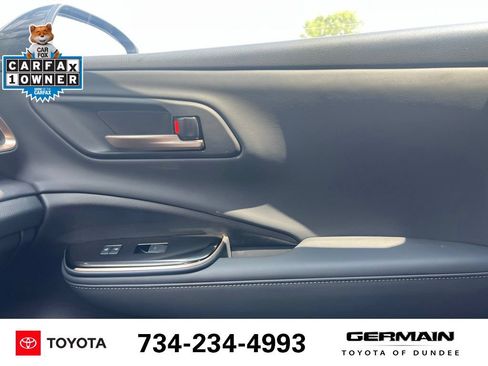 Used 2025 Toyota Crown Signia AWD/4WD image 31