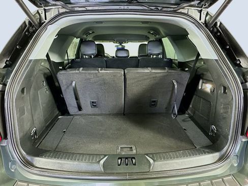 Certified 2023 Ford Explorer XLT w/ Equipment Group 202A image 31