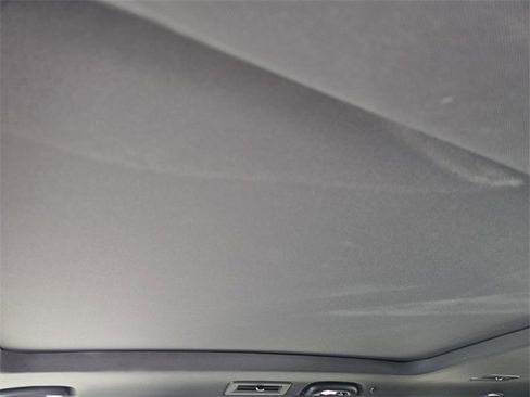 Used 2023 Cadillac XT6 Premium Luxury image 27