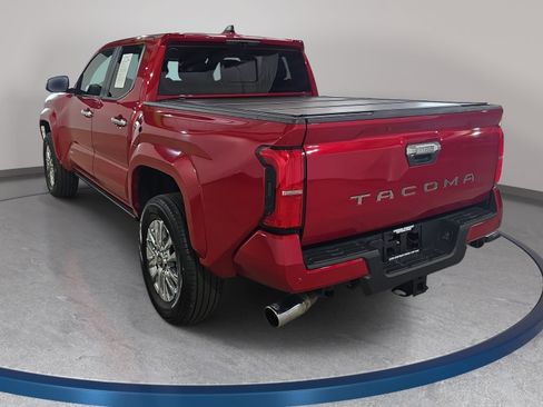 Used 2024 Toyota Tacoma Limited w/ Limited Package (LT) AWD/4WD image 8