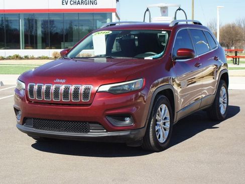 Used 2019 Jeep Cherokee Latitude w/ Popular Appearance Group image 14