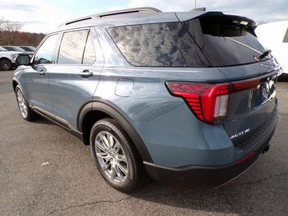 New 2026 Ford Explorer Active w/ Active Comfort Package