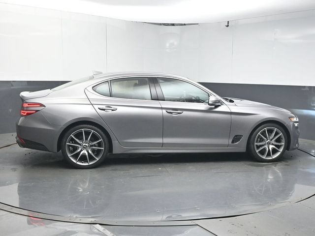 Used 2023 Genesis G70 2.0T RWD image 8