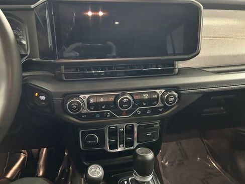 Used 2024 Jeep Wrangler Unlimited Sahara w/ Technology Group image 19