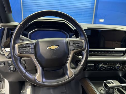 Used 2023 Chevrolet Silverado 1500 High Country w/ High Country Premium Package image 14