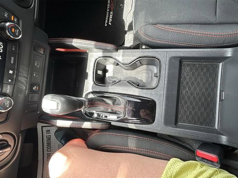 Used 2024 Nissan Frontier PRO-4X w/ Technology Package image 21