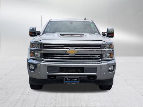 Used 2017 Chevrolet Silverado 3500 LTZ w/ Duramax Plus Package AWD/4WD image 8