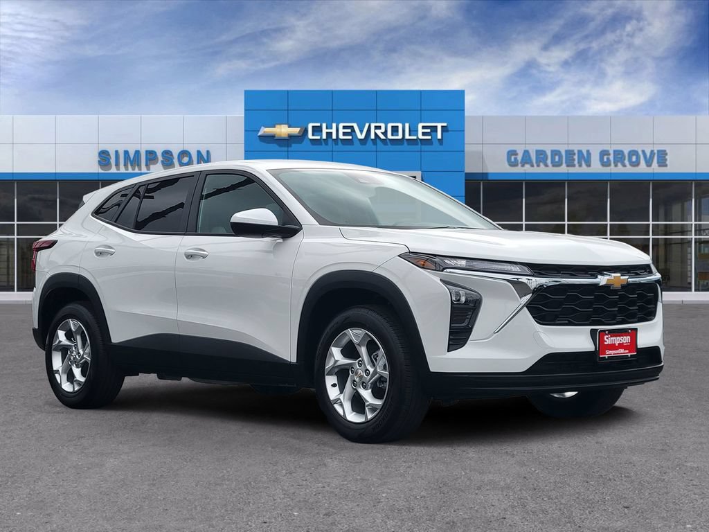 New 2026 Chevrolet Trax LS w/ LS Convenience Package FWD image 1