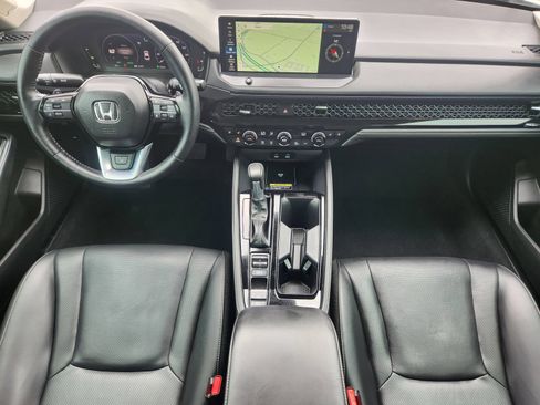 Used 2025 Honda Accord Touring image 29