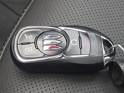 New 2026 Buick Envista Avenir image 36