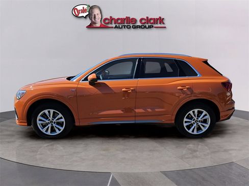 Used 2025 Audi Q3 2.0T Premium image 3