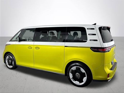 New 2025 Volkswagen ID. Buzz Pro S Plus image 8