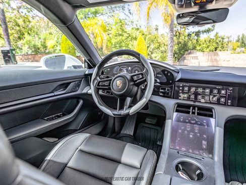 Used 2023 Porsche Taycan RWD image 39