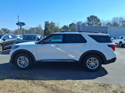 Used 2025 Ford Explorer Active image 5