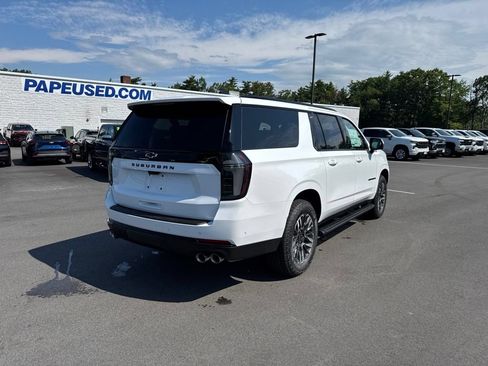New 2026 Chevrolet Suburban Z71 w/ Z71 Off-Road Package AWD/4WD image 4