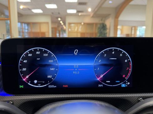 Certified 2025 Mercedes-Benz CLA 250 image 9
