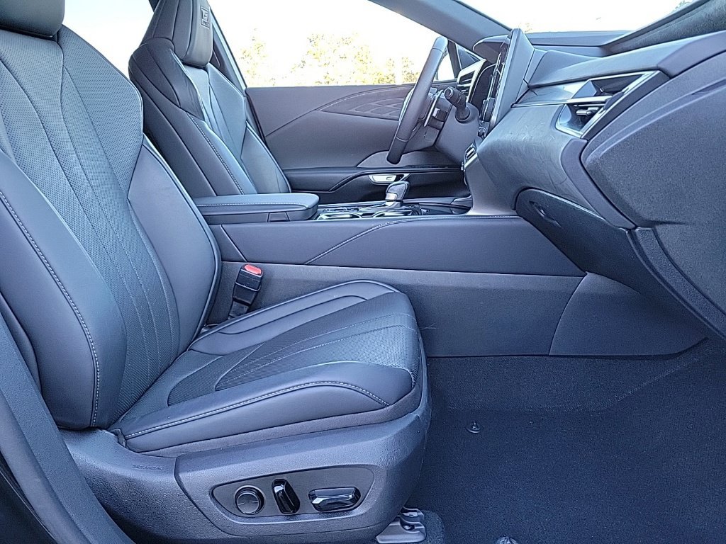 Used 2023 Lexus RX 350 F Sport w/ Accessory Package AWD/4WD image 12