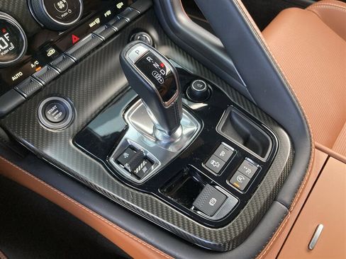 Used 2019 Jaguar F-TYPE R AWD/4WD image 28