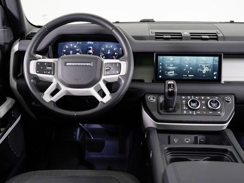 Used 2020 Land Rover Defender 110 S image 14