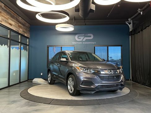 Used 2019 Honda HR-V LX image 1