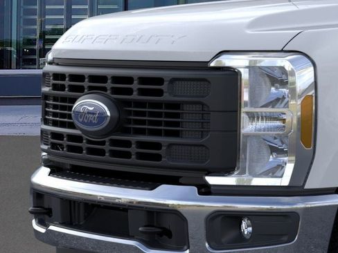 New 2026 Ford F350 XL w/ FX4 Off-Road Package AWD/4WD image 16