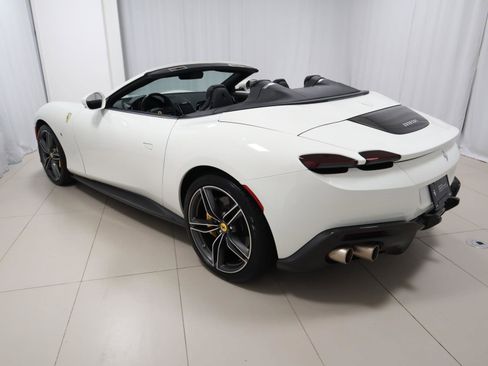 Certified 2024 Ferrari Roma Spider image 15