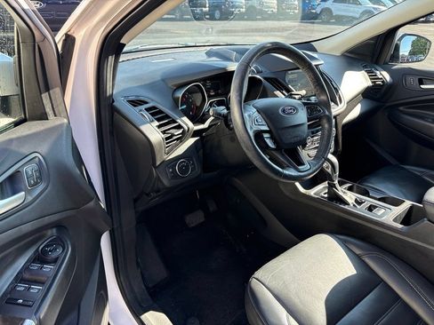 Used 2019 Ford Escape Titanium AWD/4WD image 7