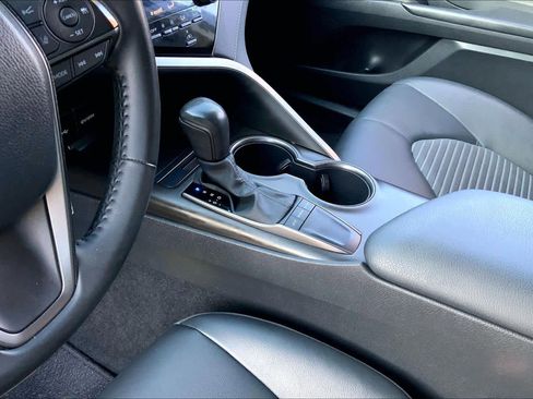 Used 2023 Toyota Camry SE image 15