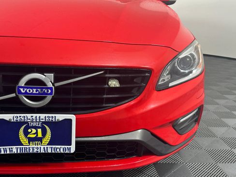 Used 2018 Volvo V60 T5 Dynamic w/ Vision Package image 5