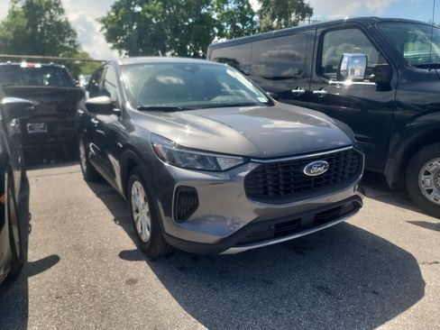 Used 2024 Ford Escape Active FWD image 3
