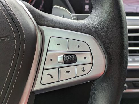 Used 2022 BMW X7 xDrive40i w/ Premium Package image 38