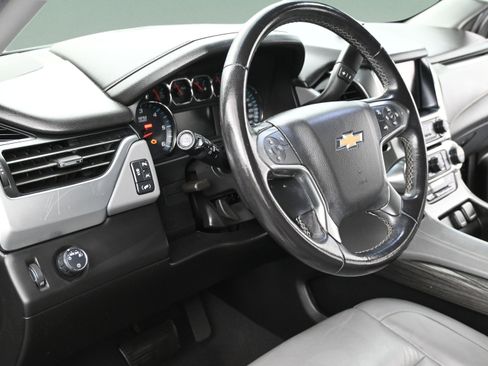 Used 2020 Chevrolet Tahoe LT RWD image 12