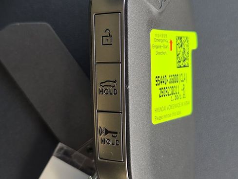 New 2025 Kia K4 GT-Line image 2