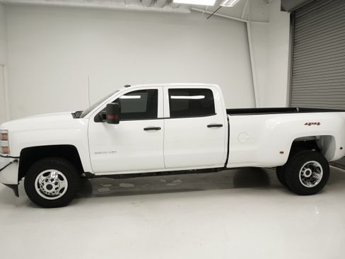 Used 2018 Chevrolet Silverado 3500 W/T w/ WT Fleet Convenience Package AWD/4WD image 5