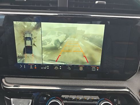 Used 2024 GMC Sierra 3500 AT4 w/ AT4 Premium Plus Package image 22