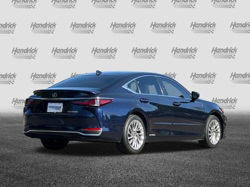 Certified 2021 Lexus ES 300h w/ Accessory Package image 5