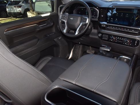 Used 2024 Chevrolet Silverado 1500 RST image 15