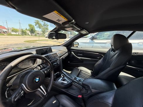 Used 2015 BMW M4 Convertible RWD image 29