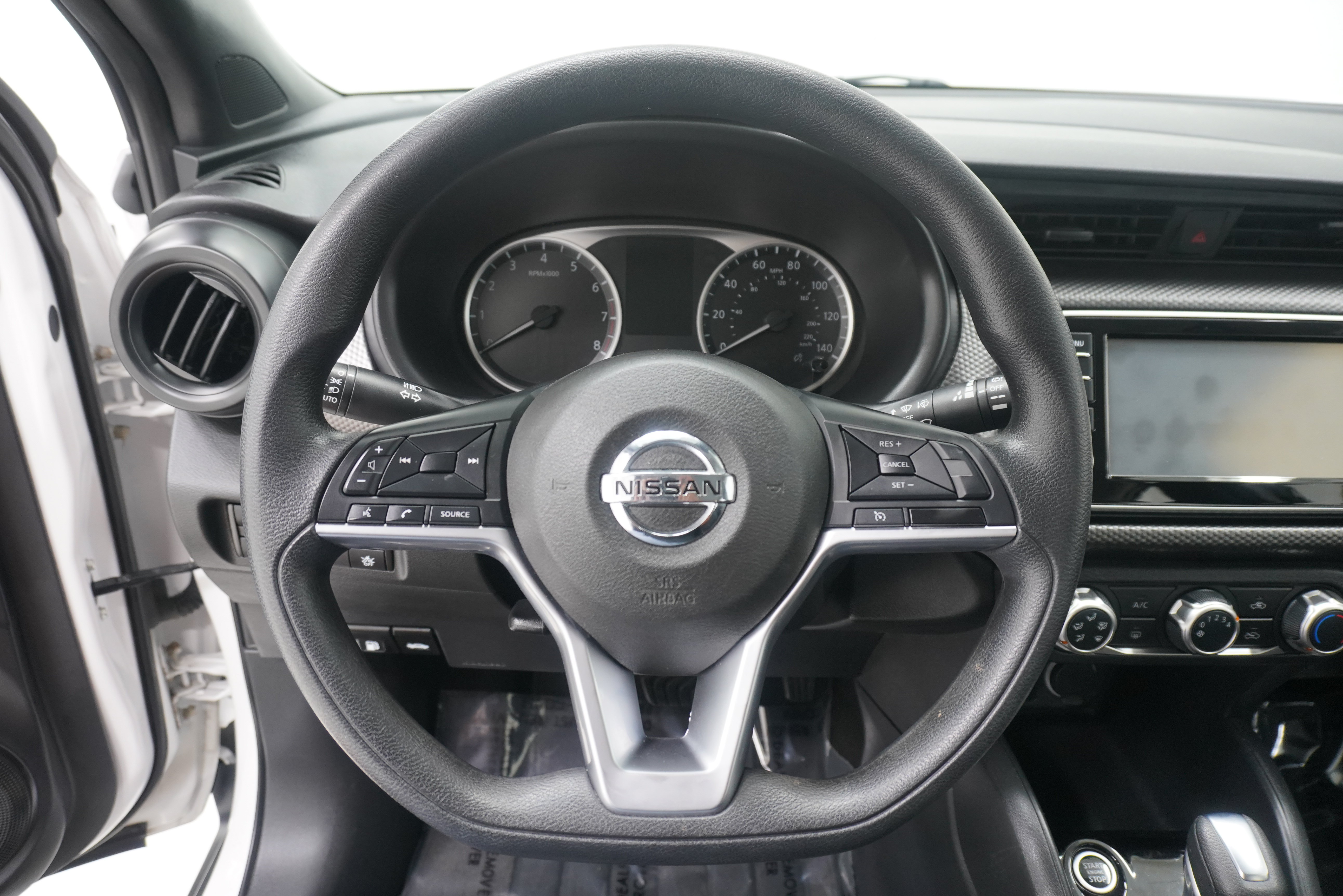 Used 2020 Nissan Kicks S FWD image 15