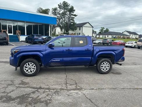 Used 2025 Toyota Tacoma SR5 RWD image 68