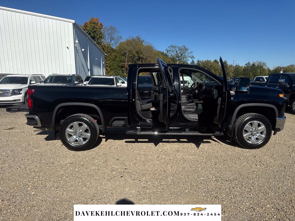 Used 2020 Chevrolet Silverado 2500 LTZ w/ LTZ Premium Package AWD/4WD image 15