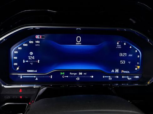 Used 2024 Chevrolet Silverado 1500 LT image 34