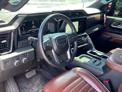 Used 2024 GMC Sierra 2500 Denali Ultimate w/ Max Trailering Package image 5