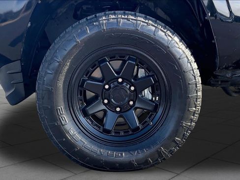 Used 2023 Toyota Tacoma SR AWD/4WD image 11