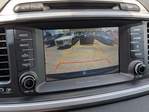 Used 2019 Kia Sorento AWD w/ LX Convenience Package image 31