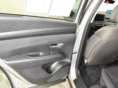 Used 2025 Hyundai Tucson SEL AWD/4WD image 46