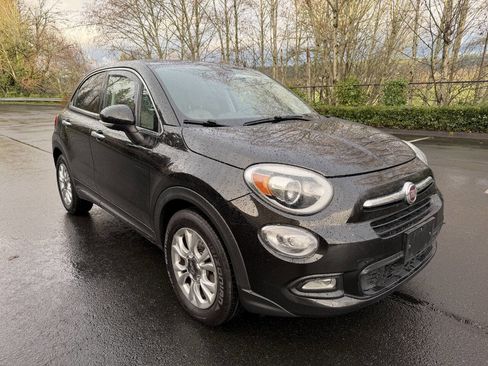 Used 2016 FIAT 500X Lounge image 3