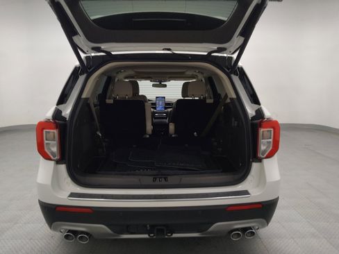 Used 2020 Ford Explorer Platinum w/ Premium Technology Package image 29