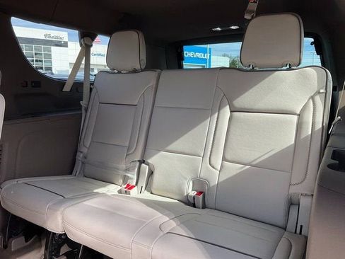 New 2026 GMC Yukon XL Denali w/ Sun & Power Step Package image 15