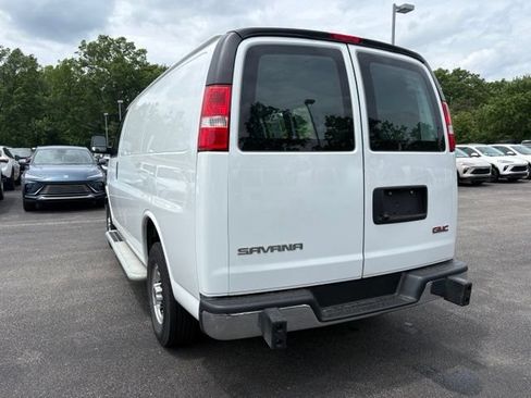 Used 2024 GMC Savana 2500 w/ Driver Convenience Package RWD image 3